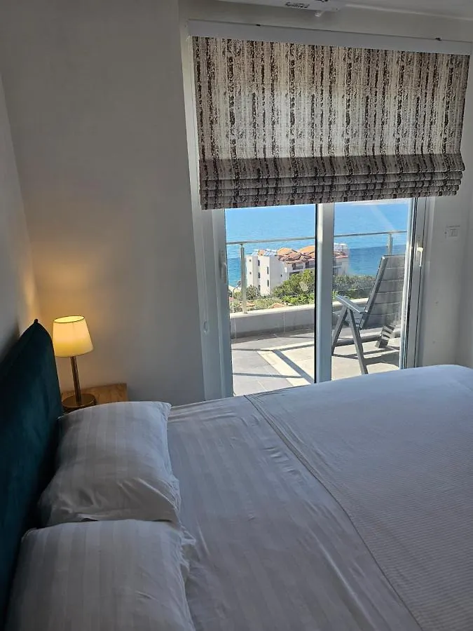 Fathom Sea View Apartment Sarande 0*,