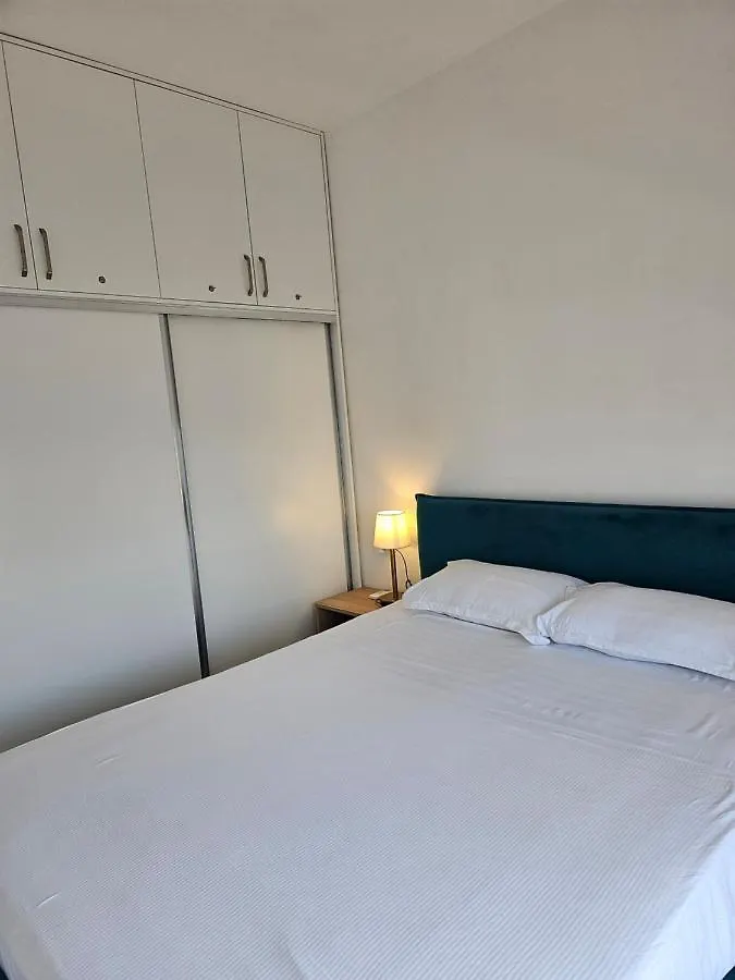 Fathom Sea View Apartment Sarande 0*,  Albania